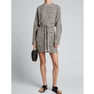 Nanushka Dress 👗 🦓